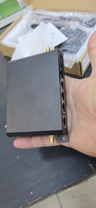 4 G ROUTER 2 Сим-карта Билан ишлайдиган