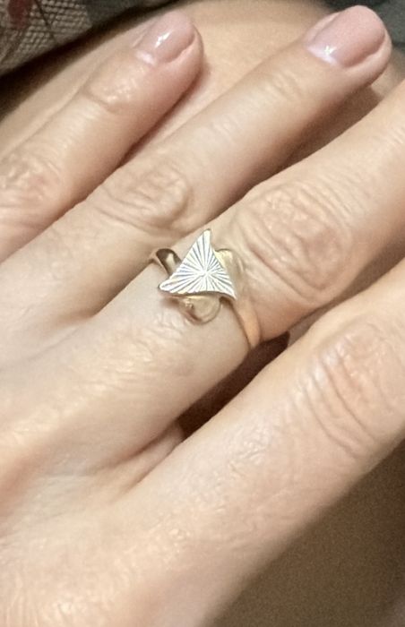 Золотое кольцо 585