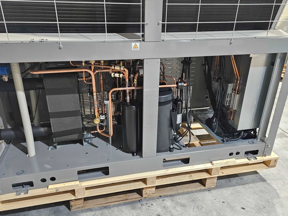 Teрмопомпа - чилър  LG KCHH020LDGC - 70 KW -  инверторна