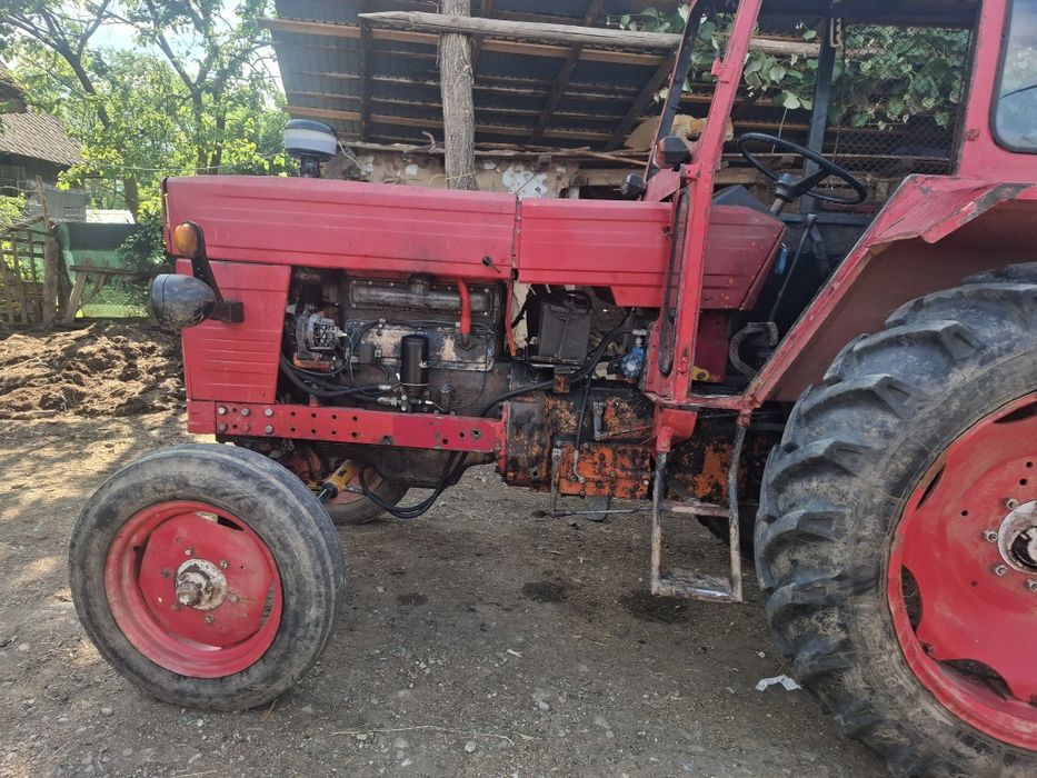 Vând Tractor U 650
