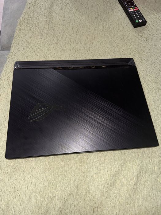 Asus ROG Strix G512LI