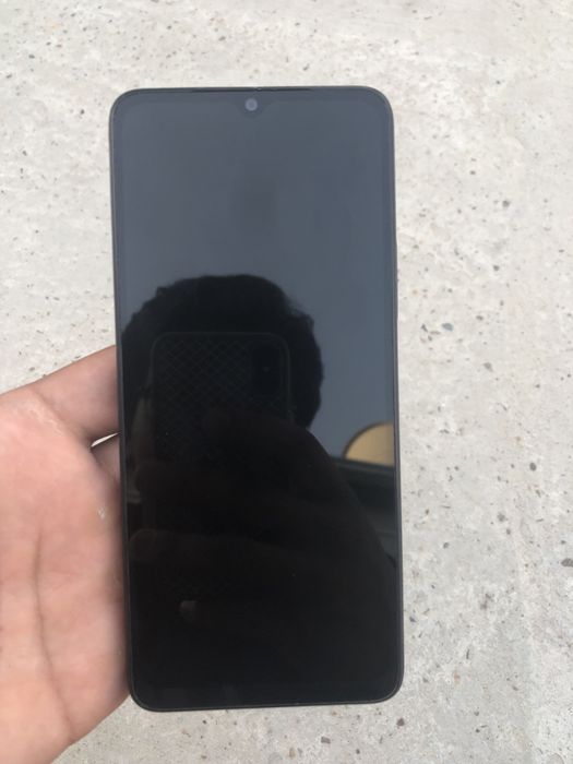 Redmi A3x holati ideal