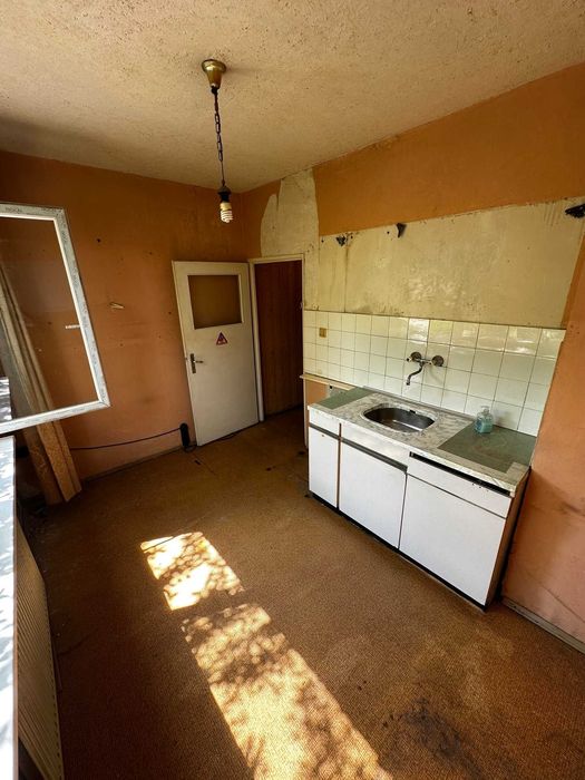 Продава се Двустаен апартамент в Перник, Тева - 45 кв.м за 1223 €/кв.м - Снимка #2