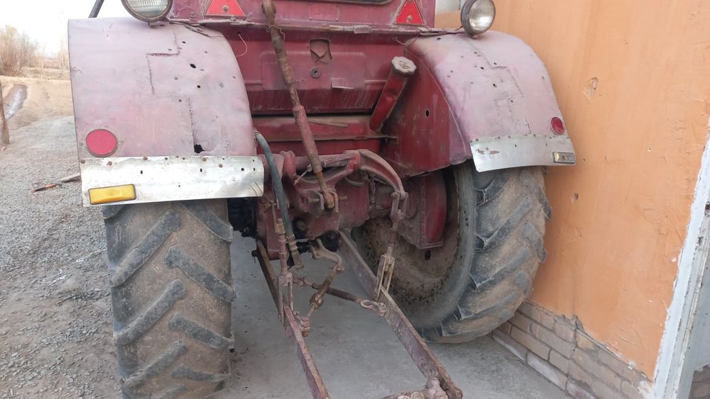 Трактор Т-40 сотилади