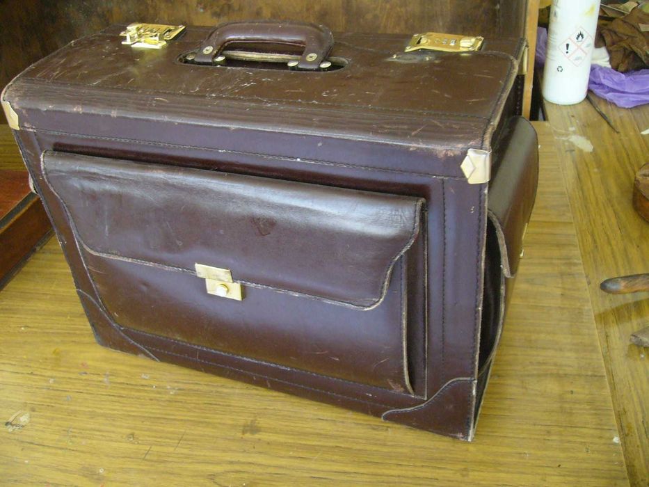 Старинни Лекарски Чанти