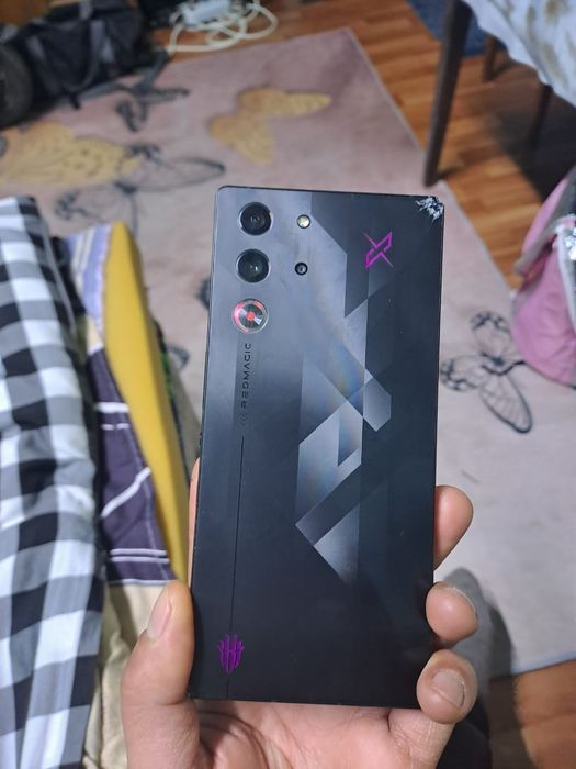 Продам телефон...