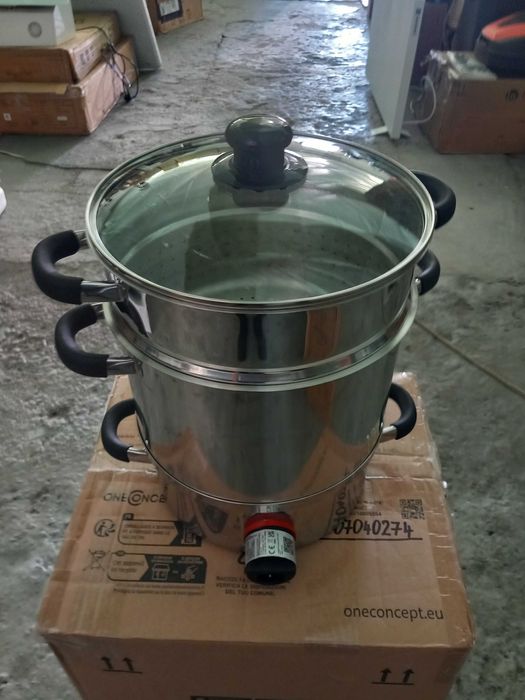 Storcator de fructe cu aburi