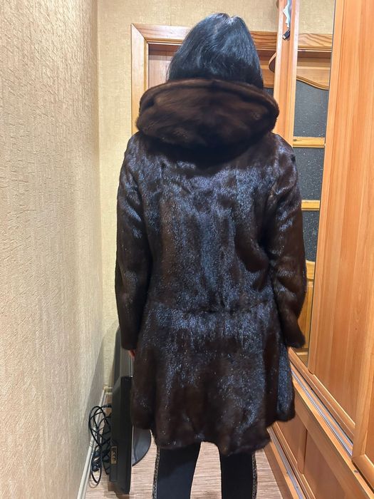 Норковая шуба цвет коричневый