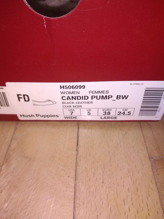 Дамски обувки Hush Puppies 38 номер и маратонки Adidas 36 номер