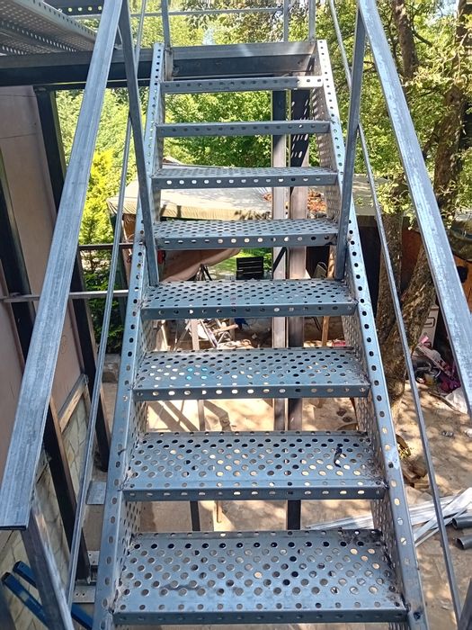 Scara metalica zincata de exterior  6m