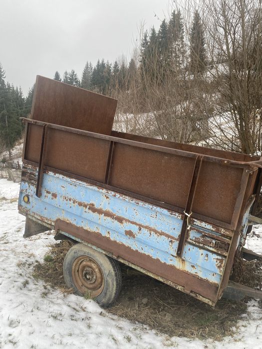 Vand remorca de camp