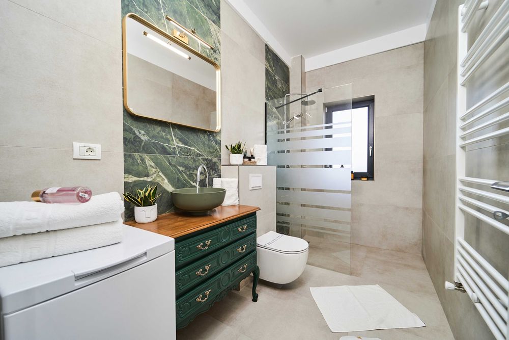 Apartament Four în Regim Hotelier - Parcare Privată și Cafea Gratis