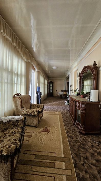 Продаю дом по цене голой земли под гостиницу в центре Мирабадского р-н