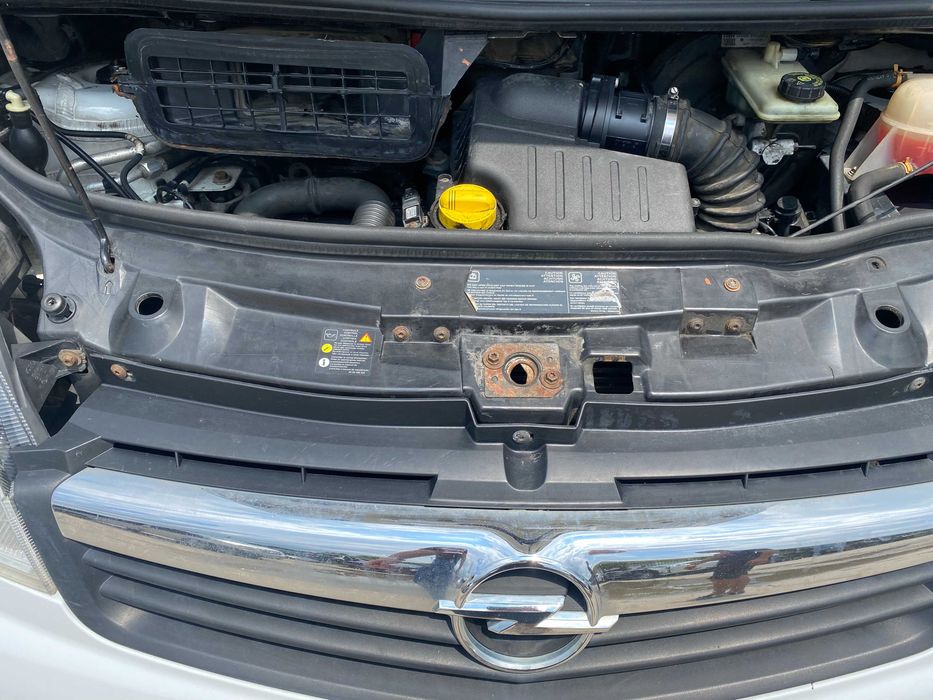DEZMEMBREZ PIESE Opel VIVARO VAN 1.9 DTI 101 cp si 2.0 CDTI 114 cp 2008 Renault TRAFIC