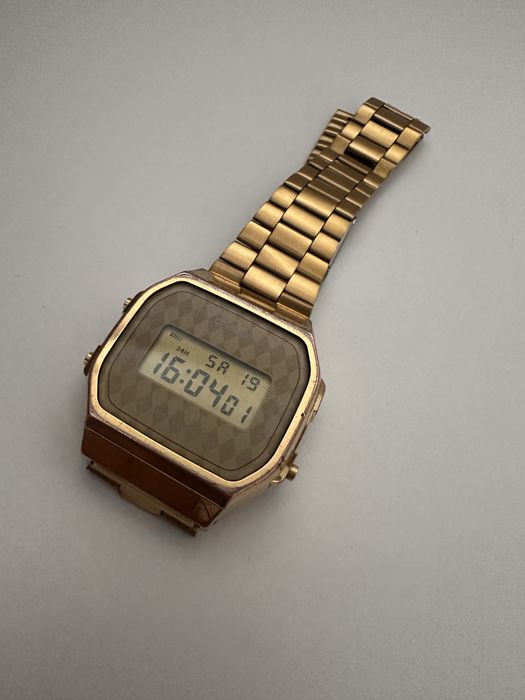 Наручные часы casio a168
