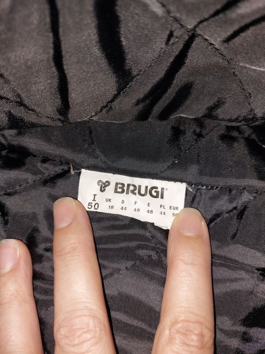 Geacă izolată Brugi cu glugă