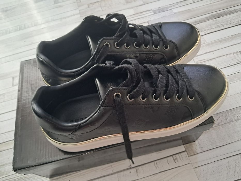 Sneakers Guees damă!Mărimea 38!