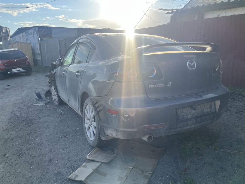 Mazda 3 автомобиль после дтп