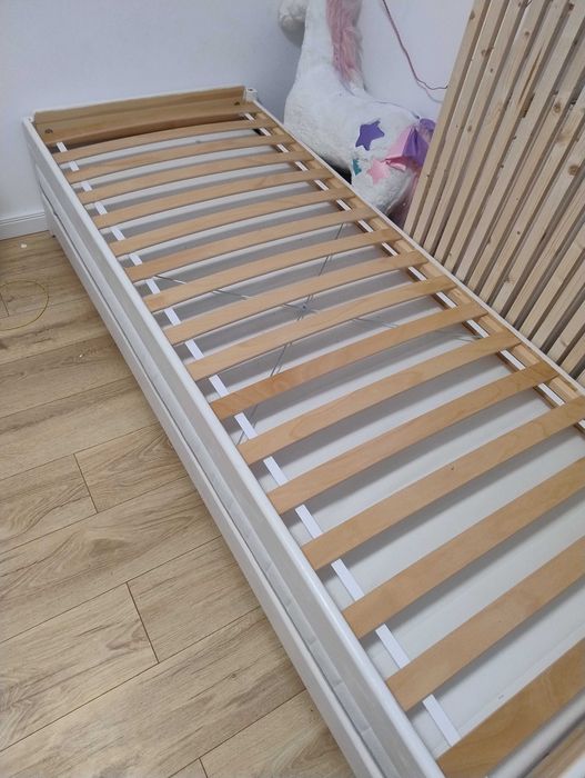 Pat Ikea UTÅKER dublu suprapus, cu doua saltele