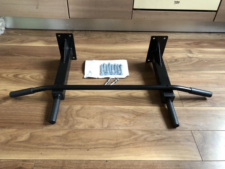 Bara de tractiuni cu montare prindere pe perete profi, germany 200 kg