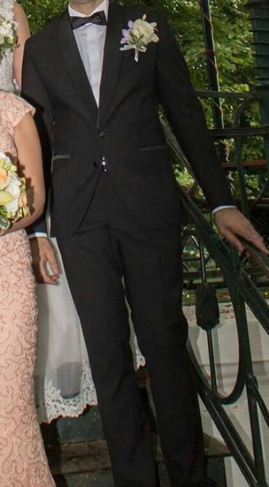 Costum ginere impecabil