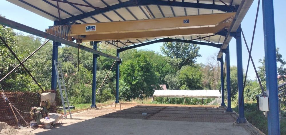 Hale metalice și confecții metalice