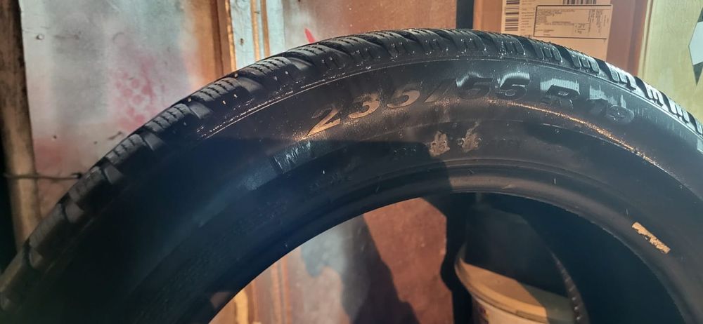 Vând cauciucuri 235/55/19 M+S iarna