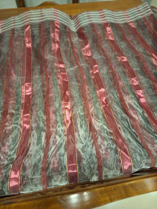 2 perdele noi ,finisate 60lei/bucata perdea culoare piersica6m 120 lei