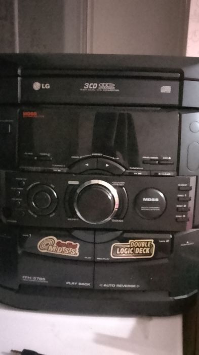 Музыкальный центр