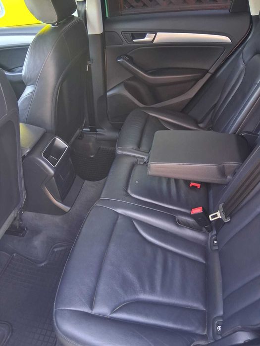 Audi Q5 2.0 TDI 190 CP Automat, Panoramic, Piele, Cârlig, 2 seturi roți