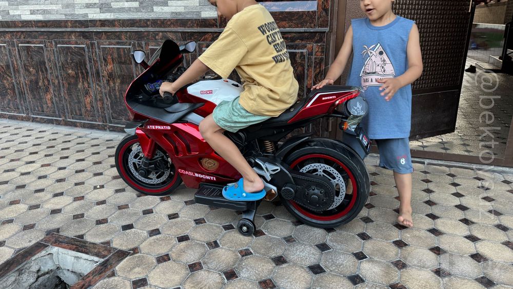 Детский мотоцикл Ducati V5 для детей 3-7 лет EVA колёса 24V до 30 кг