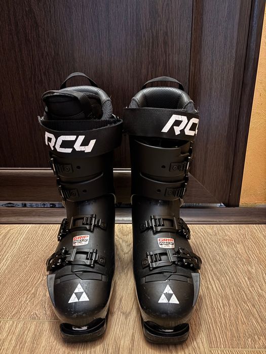 Ски обувки Fischer