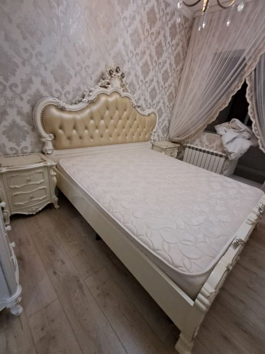 Спальный гарнитур,премиум .