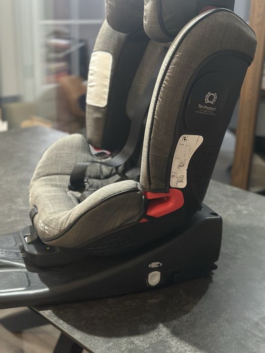 Vand scaun auto Joie cu Isofix• Gri• prim proprietar