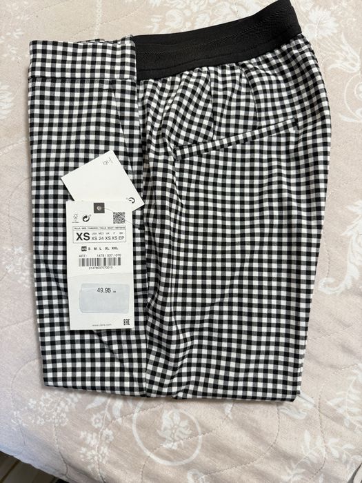 Панталои Zara Нови