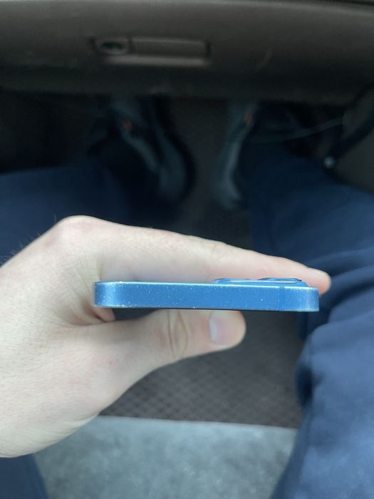 Продам айфон 13 Iphone