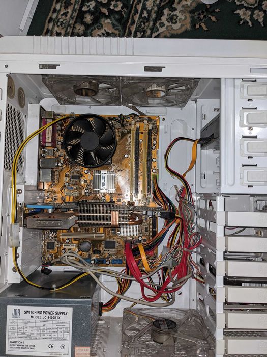 Ретро Геймърски компютър в Cooler Master | оригинален Windows 10 Pro