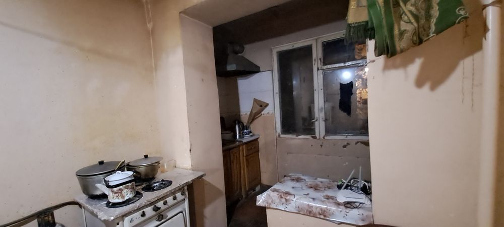 2 xonalik kv juda ham sroshni sotladi  remont sredni bez makler