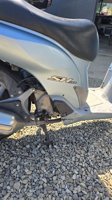 Scuter Honda SH150 cu acte italia