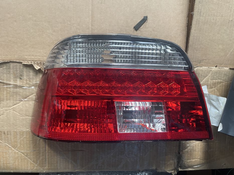 Комплект задних фонарей BMW E39