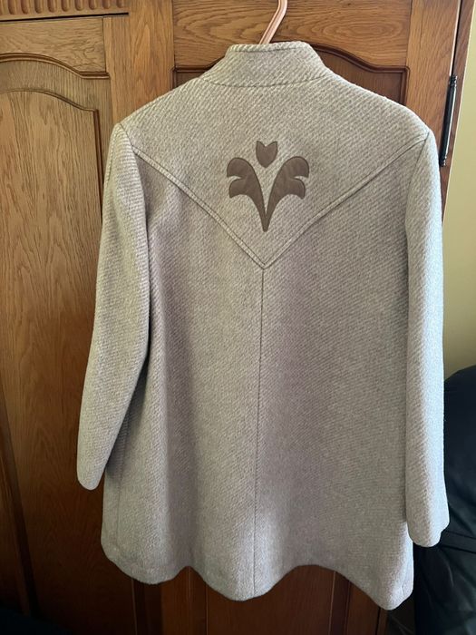 Palton trei sferturi din stofa de lana Germania