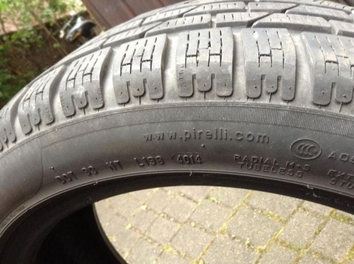 Pirelli Sottozero 17 Run Flat dot:4014 , 8мм и 4бр. Alutec дж. с гуми