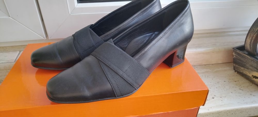 Pantofi NOI dama piele naturala marimea 36