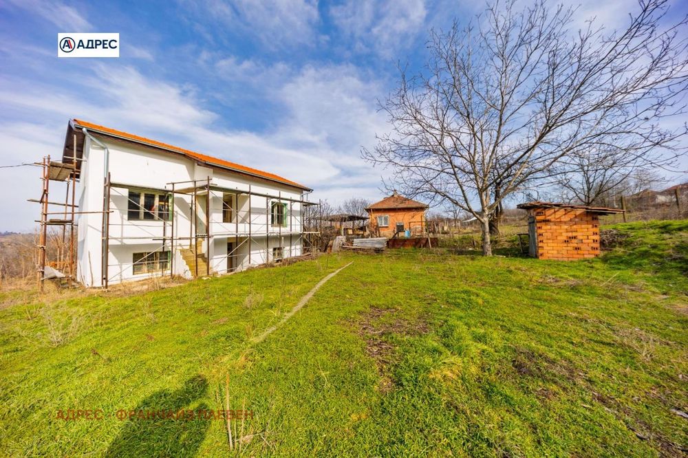 Продава се Къща в с. Коиловци, Област Плевен - 104 кв.м за 221 €/кв.м - Снимка #2