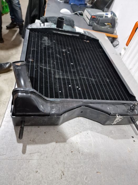 Radiator tractor Massey ferguson 135 nou din cupru original cu 3 rindu