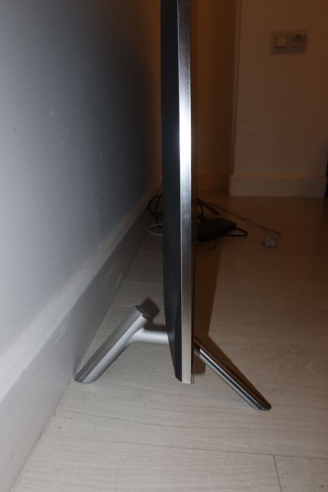 LED телевизор Samsung