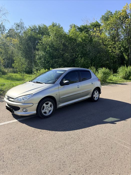 Продаётся  Peugeot 206