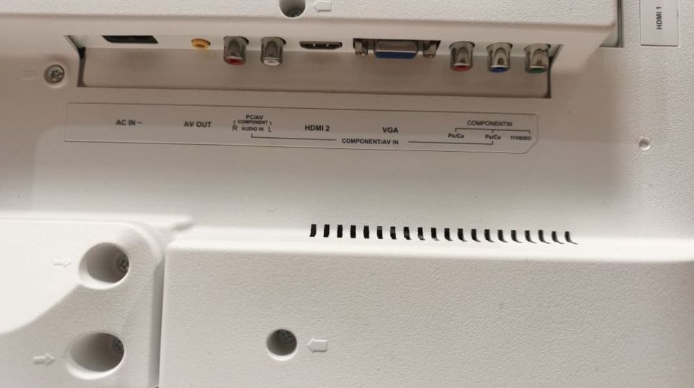 Продам телевизор TCL