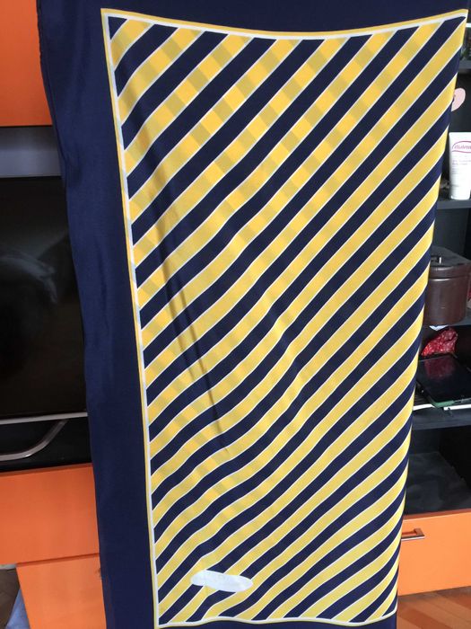 Копринен винтидж шал Etienne Aigner