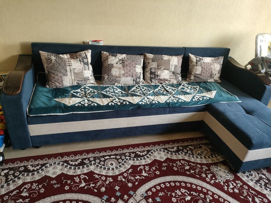 Диван велюр срочно